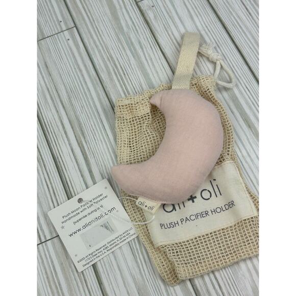 Ali + Oli Plush Pacifier Holder Clip Strap Boutique NEW Soft Muslin Pink Moon - Picture 2 of 3